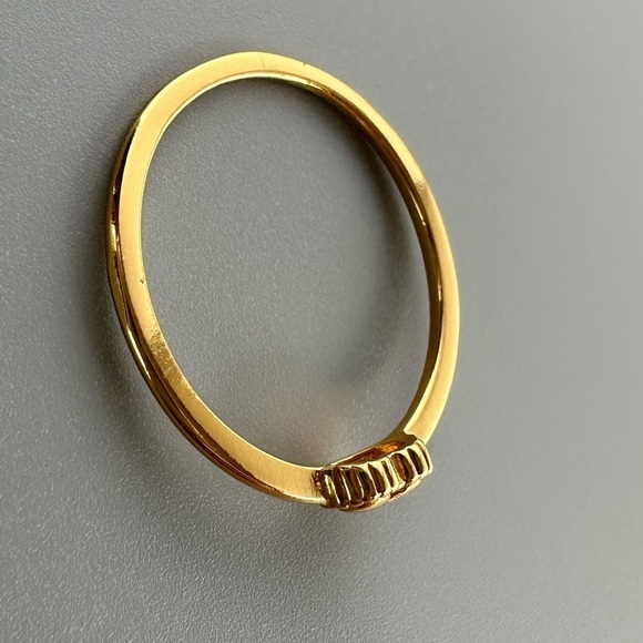 14k Gold Vermeil Dainty Heart Ring - Picture 6 of 10